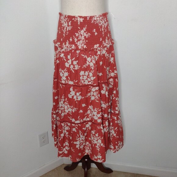 NWOT House of Harlow Women's Red/White Floral Skirt Size Small - Picture 1 of 7